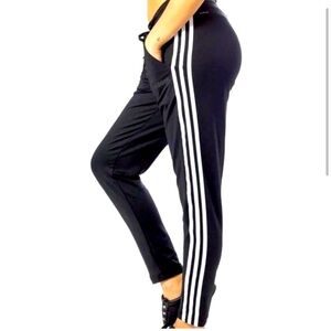 CLOSET SALE Adidas Women's 3-Stripes ClimaCool Training Pants  Black Size M